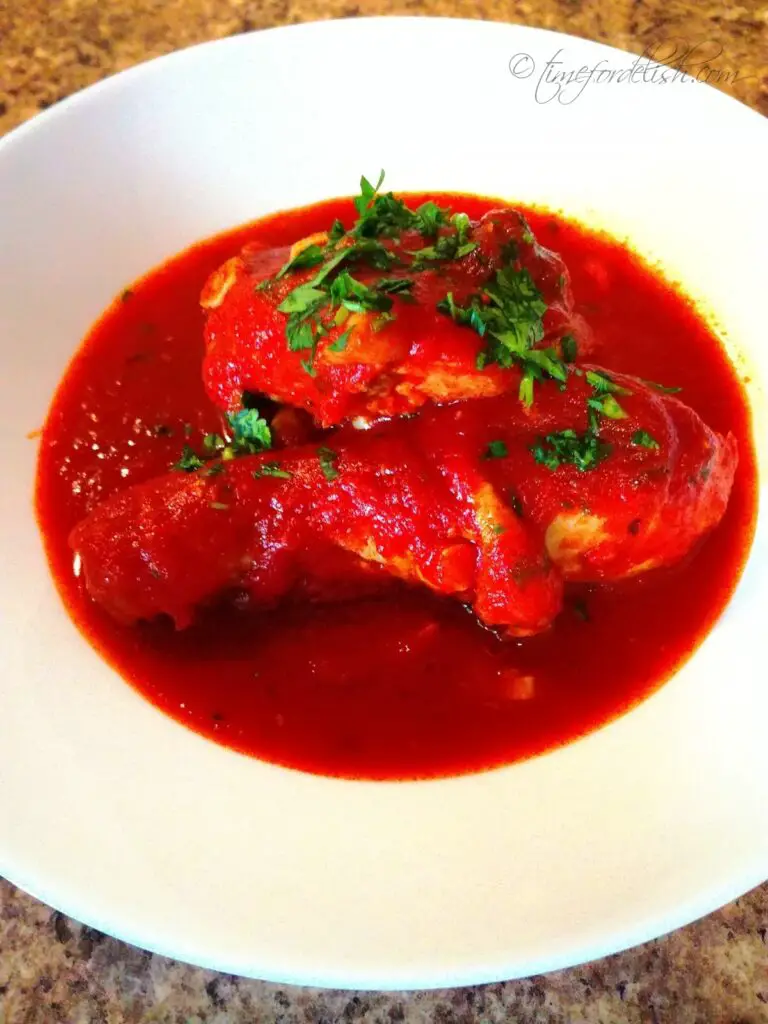 Garlic Chicken In Tomato Sauce (Ostropel)