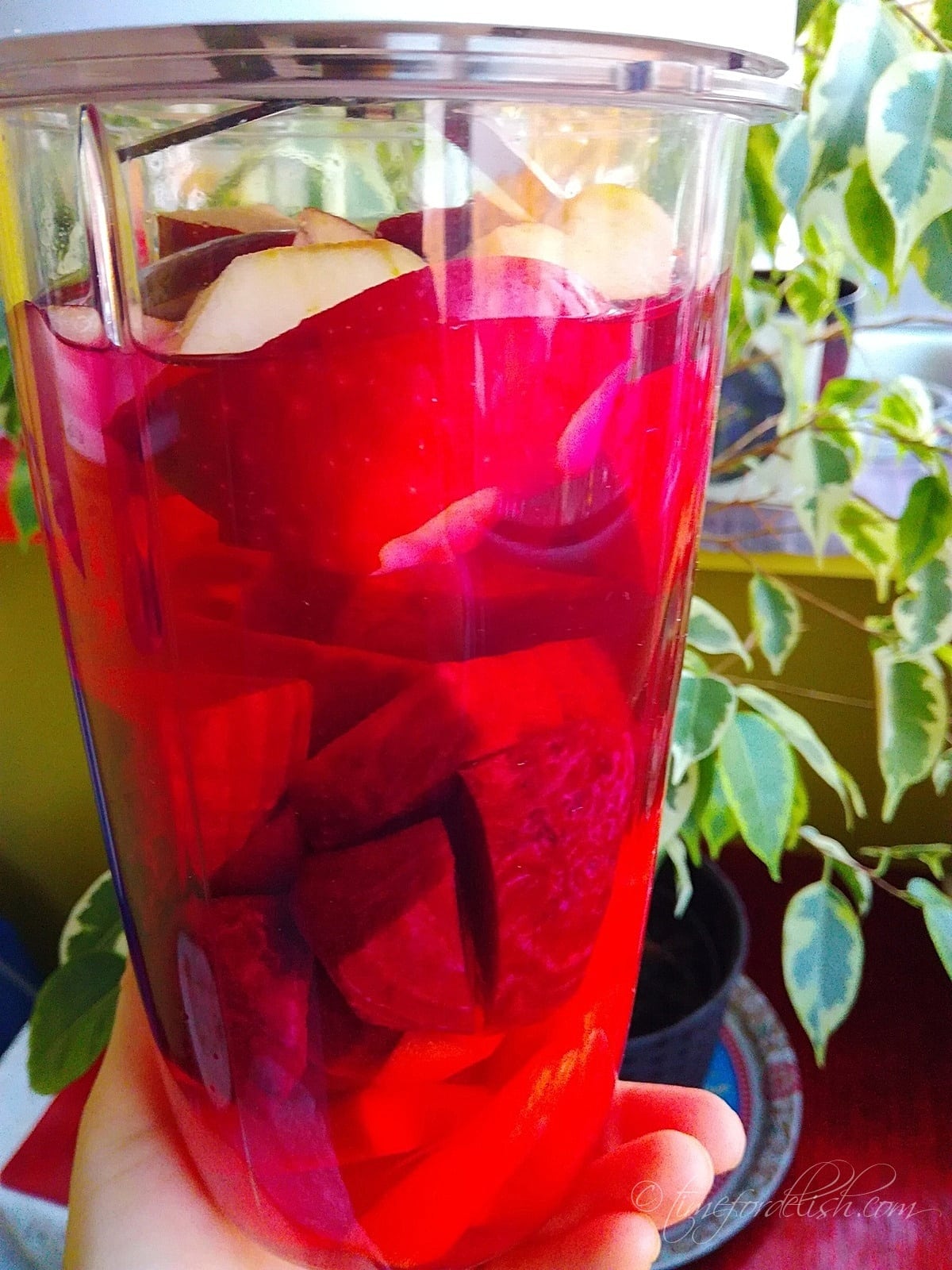 how to make beet juice at home with a blender